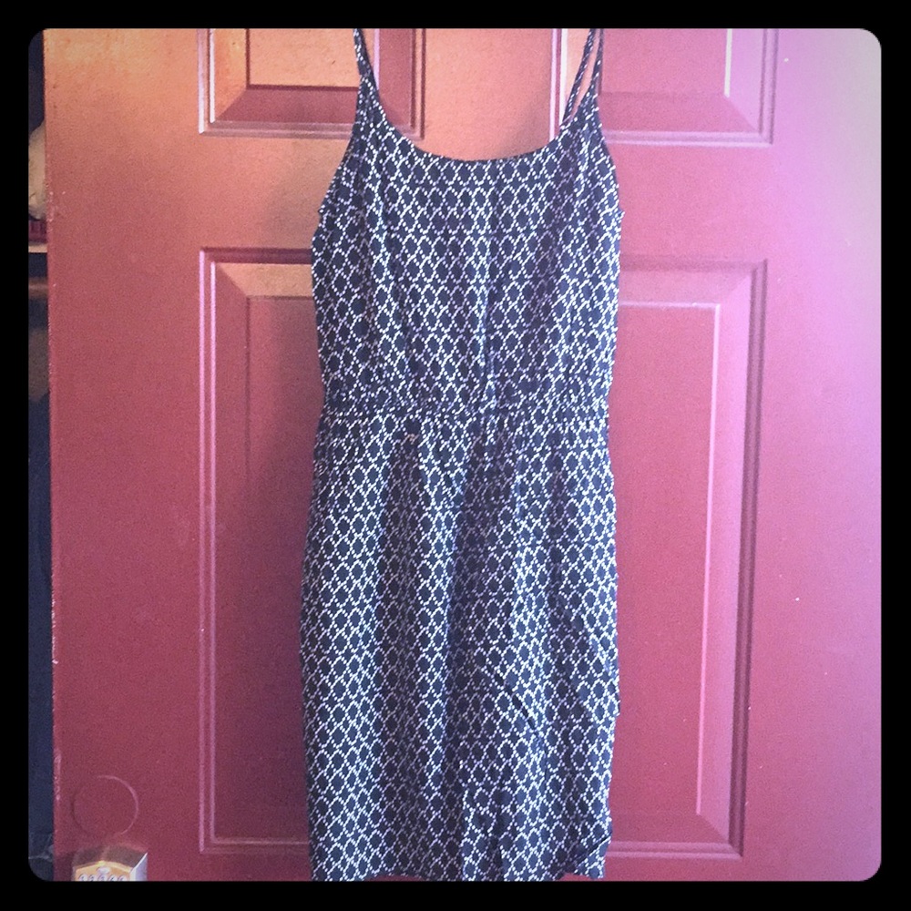 Black and white patterned dress